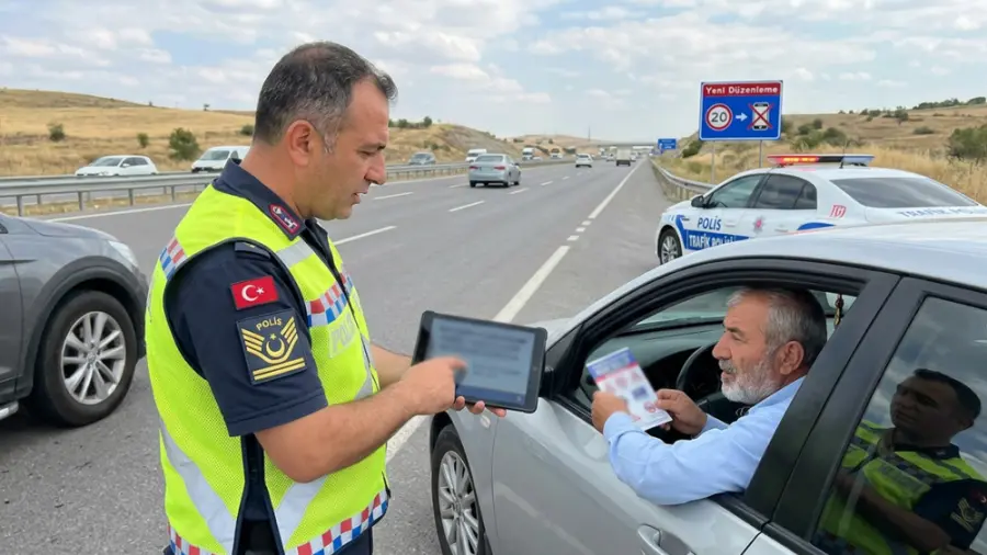 Trafikte Yeni Düzenlemeler Hakkında Bilgilendirme